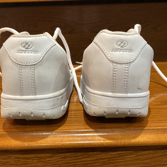 White Heelys - Picture 5 of 10